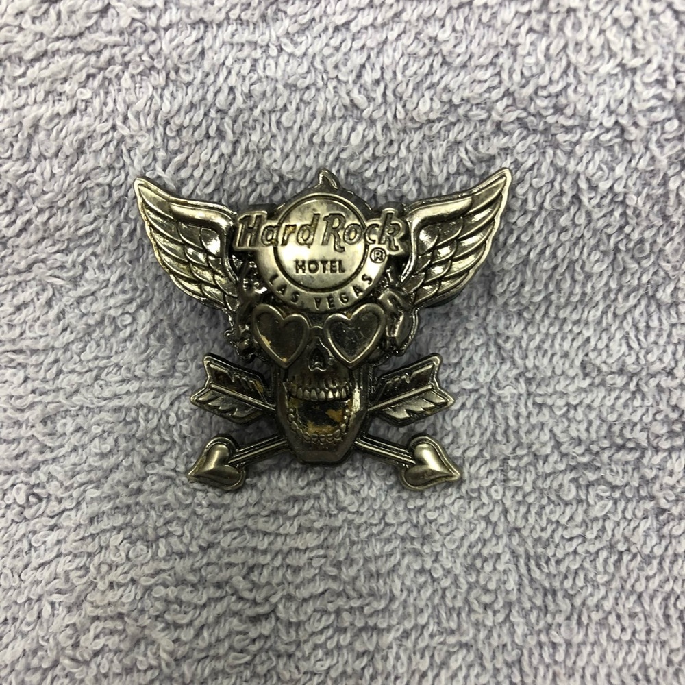 Hard Rock Cafe pin